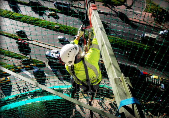 Visor-Redes-de-seguridad-Centro-Comercial-Titan Plaza-Cierre-perimetral