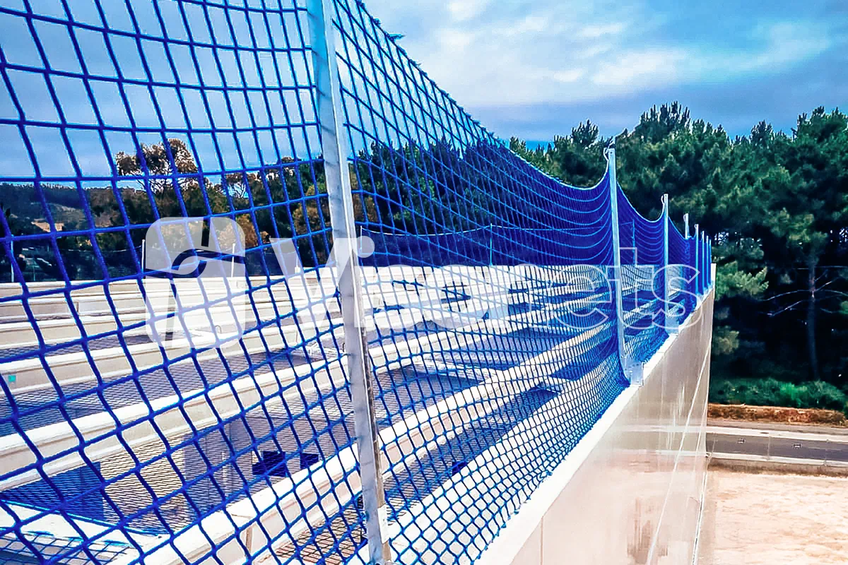 Fabricación, venta e instalación de Redes de seguridad, redes de protección colectiva, redes deportivas, asesoramiento en seguridad colectiva, cursos de formación
